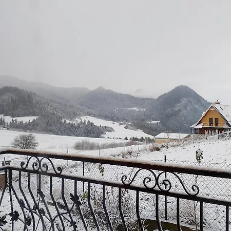 Pod Zamczyskiem * Sromowce Wyzne